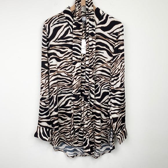 NWT Chloe Kristyn Zebra print Tie Blouse with Belt Size M - Picture 3 of 14